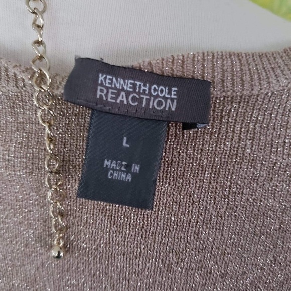 Cute dress w/ metallic gold - Picture 8 of 8